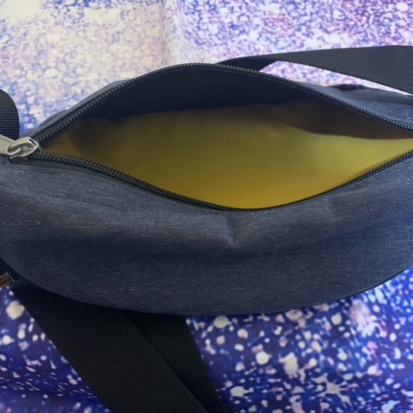 Vintage Eddie Bauer Denim Fanny Pack - Picture 6 of 8